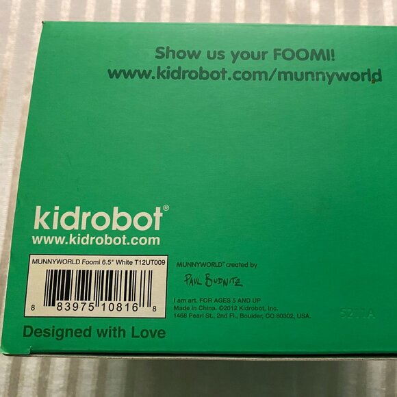FOOMI FIGURE BY KIDROBOT 6.5" WHITE DO IT YOURSELF - Picture 8 of 10